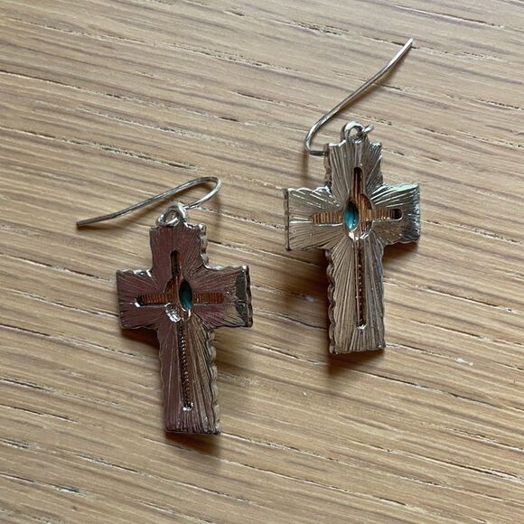 3 pair of costume turquoise jewelry. - Picture 3 of 6